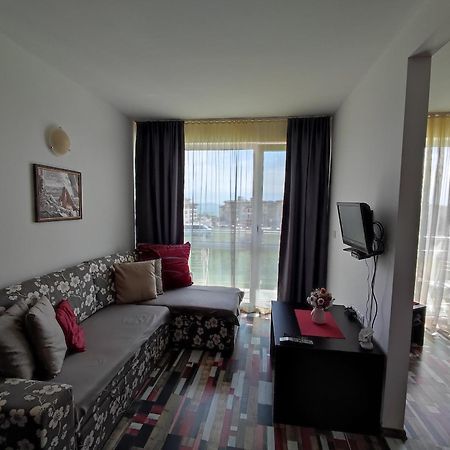 Прекрасен Апартамент С Изглед Към Морето Сарафово 2 Burgas Stad Buitenkant foto